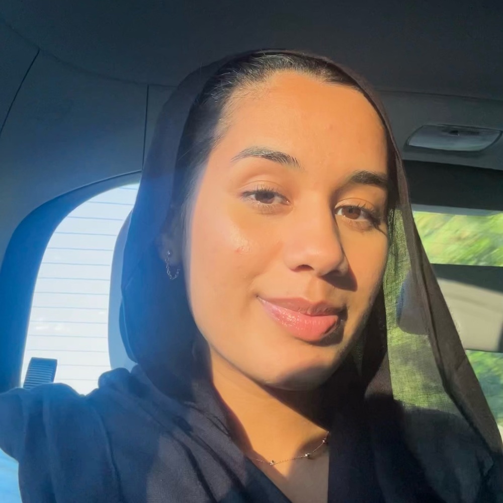 Meet your Posher, Fatema